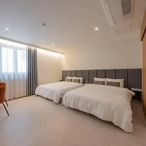 H-avenue Munhyeon 부산광역시
